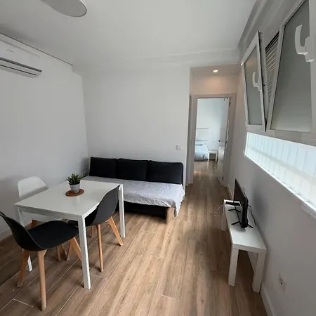 Bernabeu/ C.Universitaria Apartments-3
